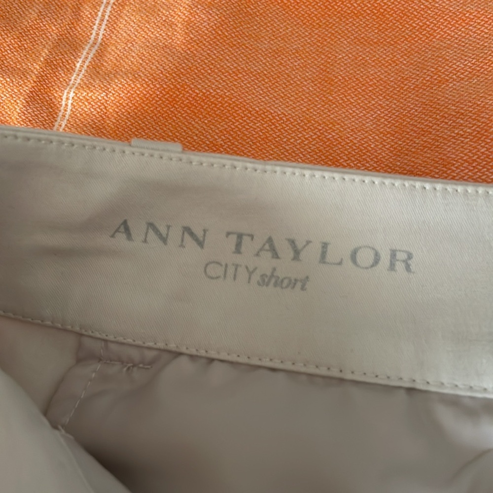 Ann Taylor city shorts size 14 NWT tan color. Front and back pockets - Picture 5 of 7